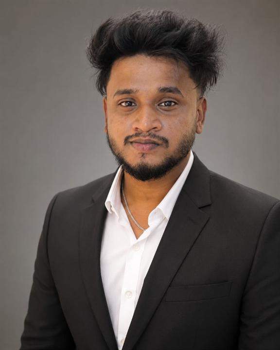 Daniel E